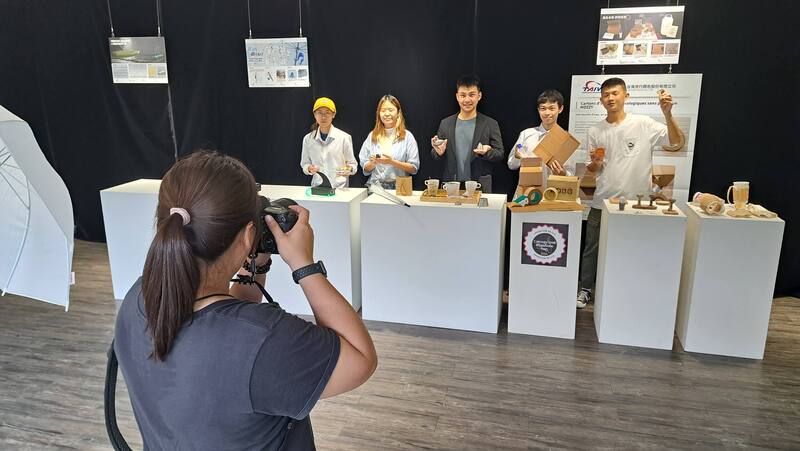 圖5.2025再濕膠環保紙箱圖片