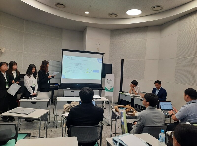 圖片3.論文發表議場：聯大學生口頭發表論文圖片