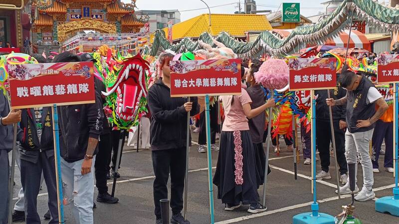 圖4.「聯大龍藝舞龍社」經過9年的耕耘逐步建立完整傳承體系，讓舞龍不僅是節慶演出，更成為結合課程學習與文化實踐的重要特色。圖片