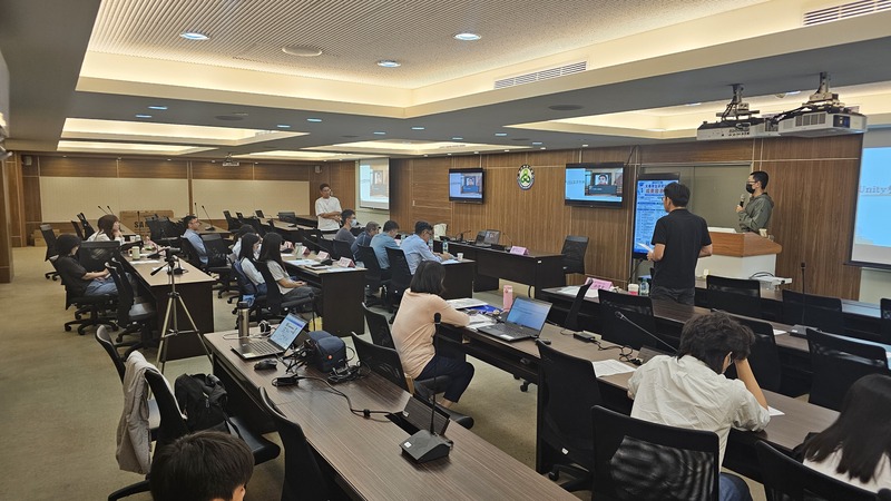 圖8.研究成果發表會師生交流熱絡，充分展現聯大學生結合理論、實務與地方議題的研究潛力圖片
