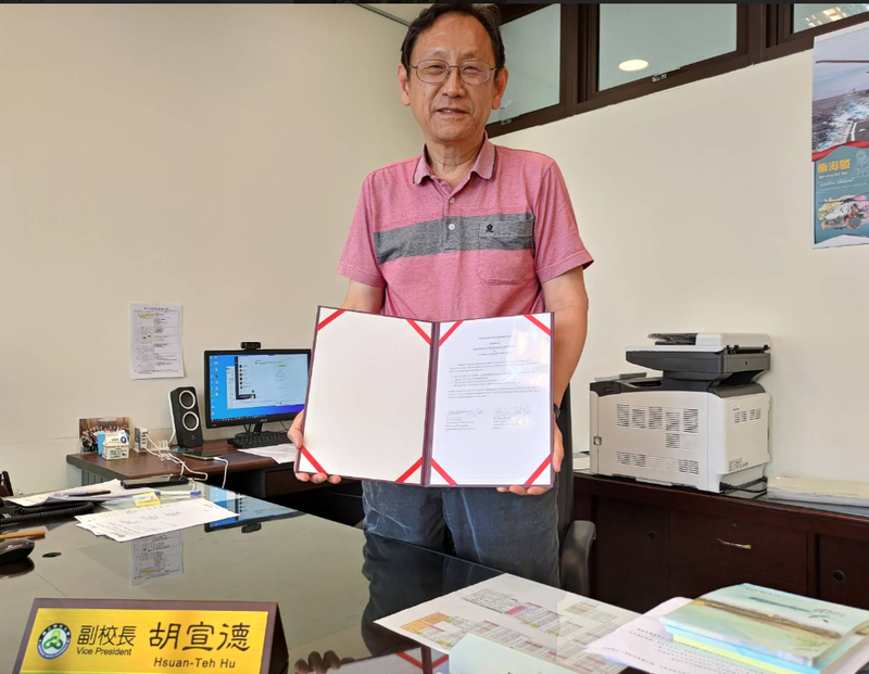 胡宣德副校長代表聯大與Maharishi International University簽署MOU圖片
