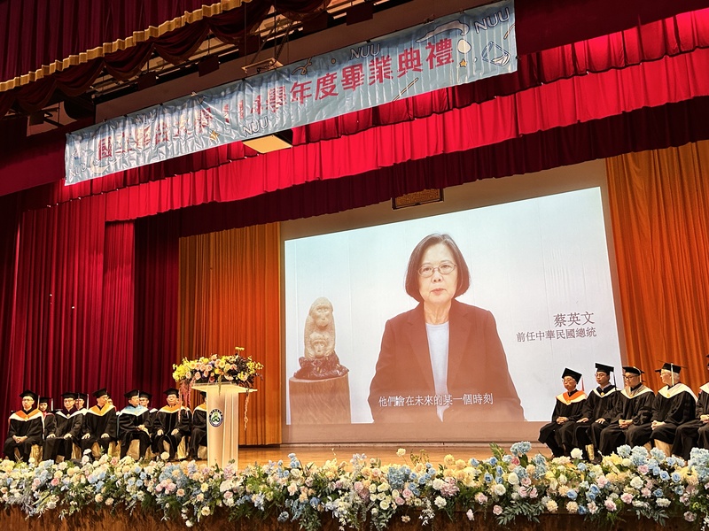 圖3.典禮一開始的驚喜，是蔡英文前總統的祝福圖片