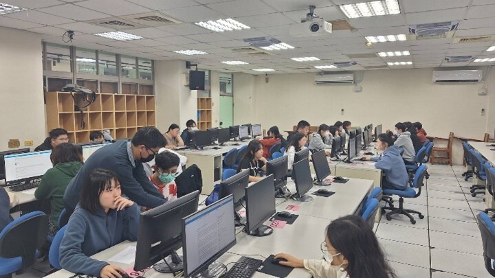 英文閱讀比賽實況圖片