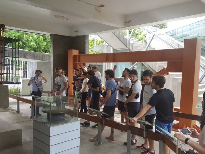 本校安排法國交流團實地參訪台中921地震教育園區,認識台灣重大災害與重建歷程