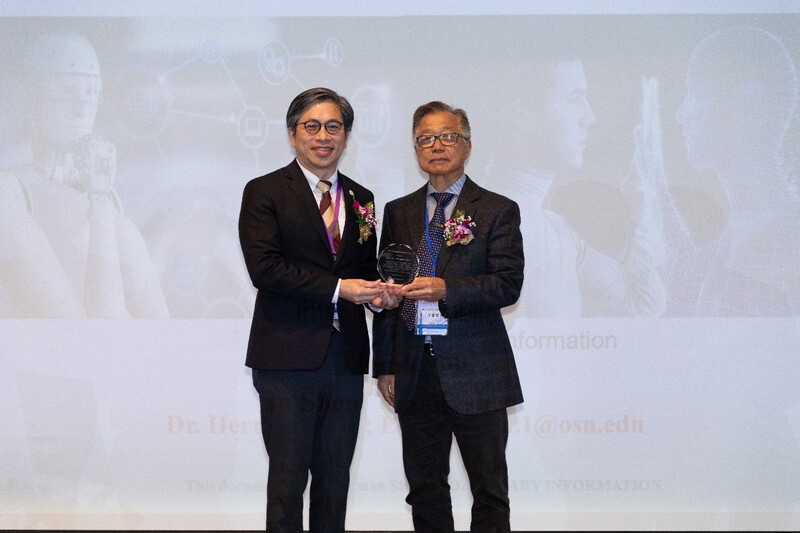 照片 3｜大會講者交流現場圖片