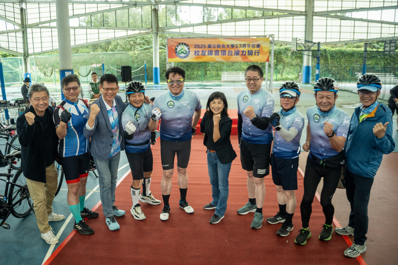 圖5.與熱情校友加油團合照圖片