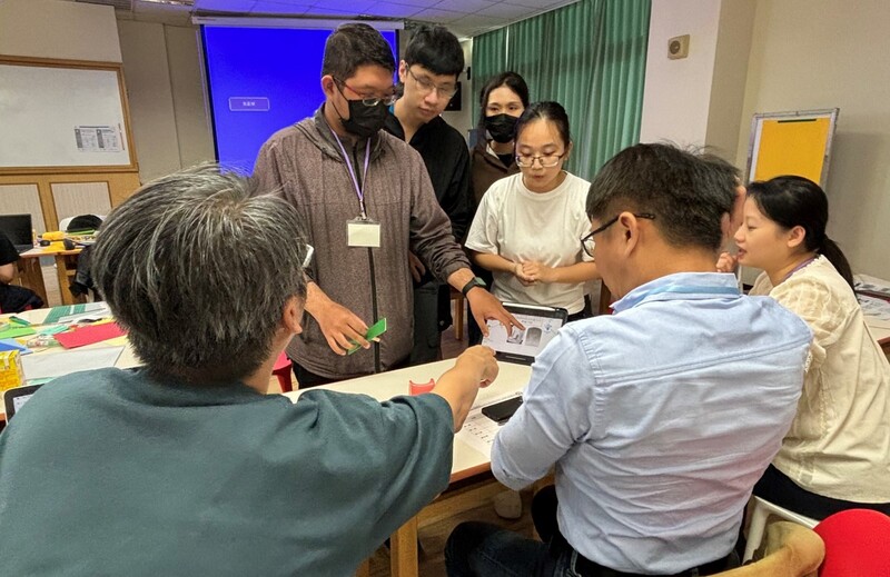 各組學員發表綠色醫材的材料配方、包裝設計2圖片