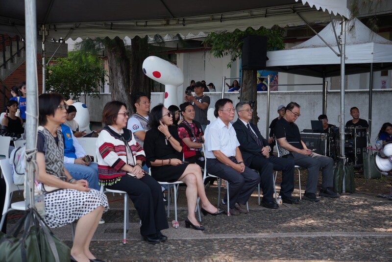 圖1.參與114學年度教學成果展暨原住民族文化週之長官來賓圖片