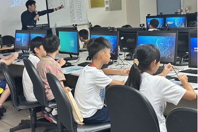 國立聯合大學舉辦暑期兒童AI夏令營